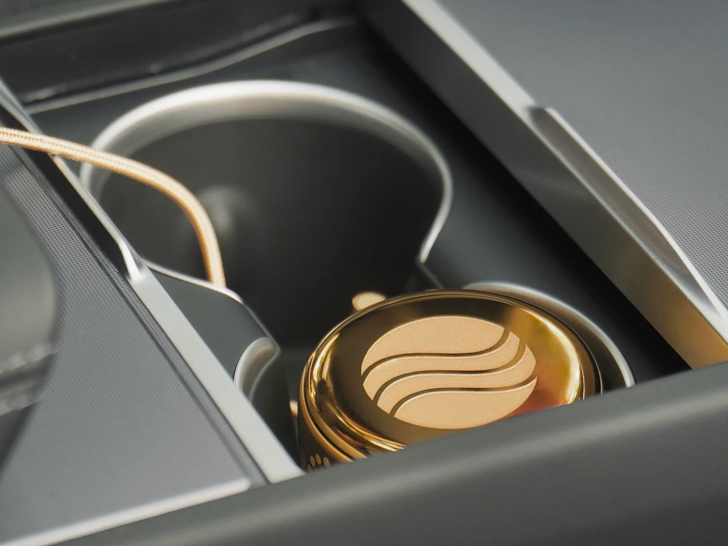 Somavedic Elaura | Luxury EMF Harmonization & Water Structuring