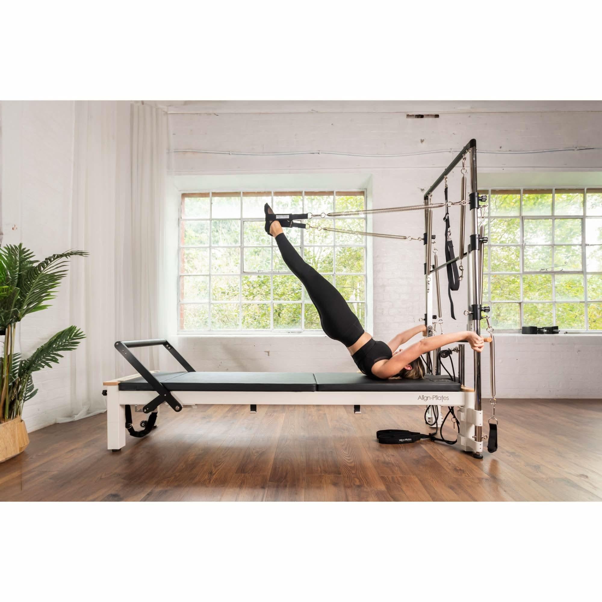 Align-Pilates: C8-S Pro Pilates Reformer.