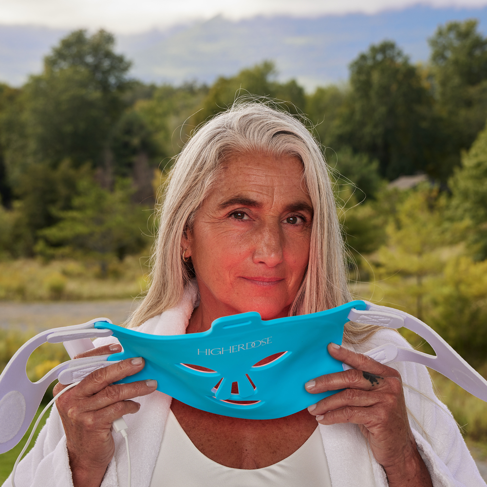 HigherDOSE Red Light Face Mask.