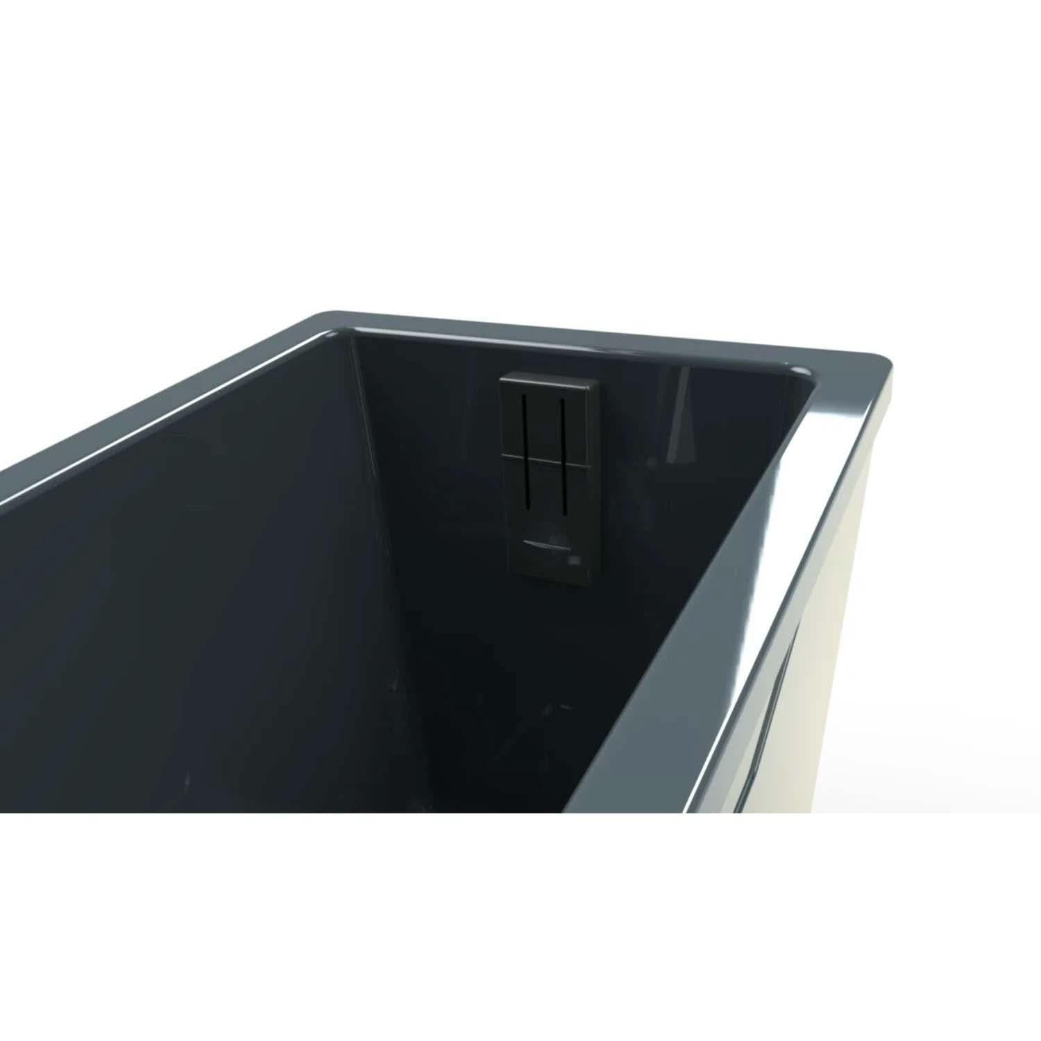 Qoolpod Commercial: Cold and Heat Plunge Therapy.