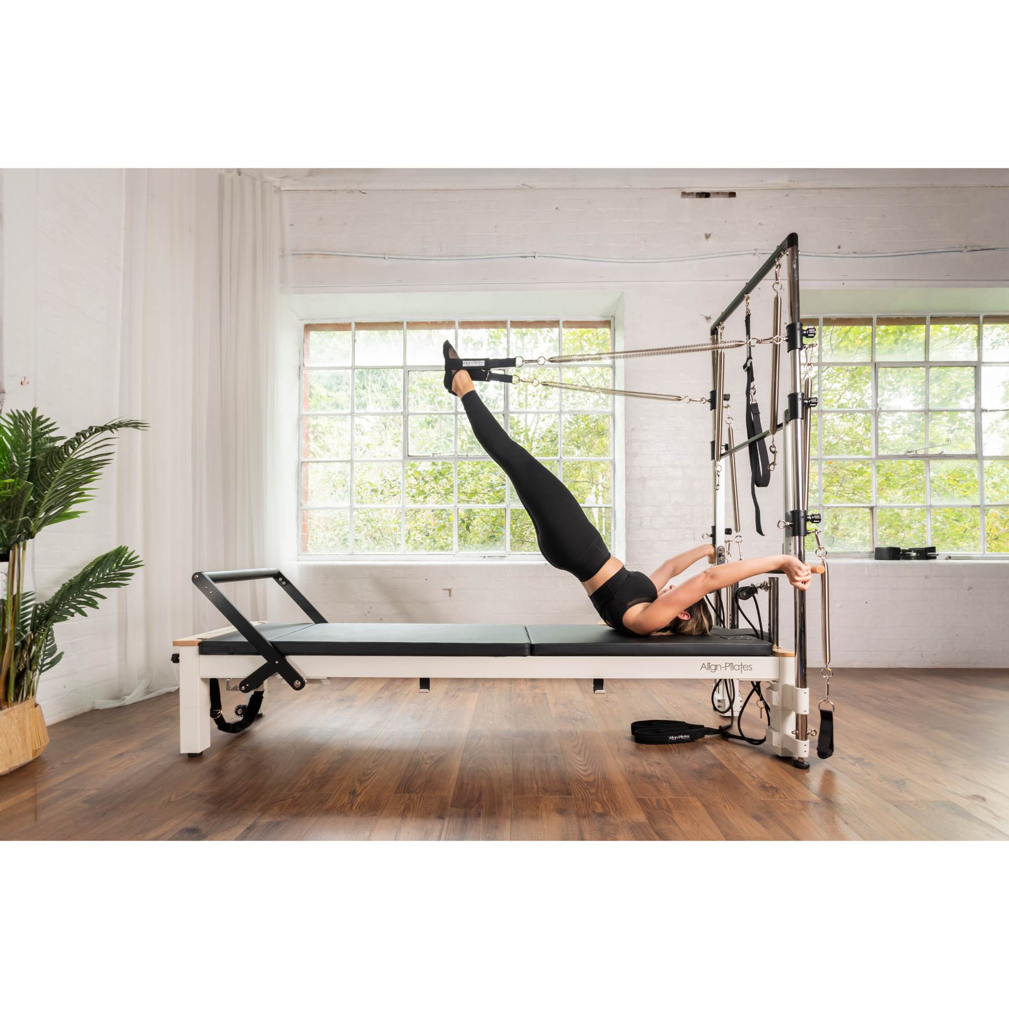 Align-Pilates: C8-S Pro Pilates Reformer