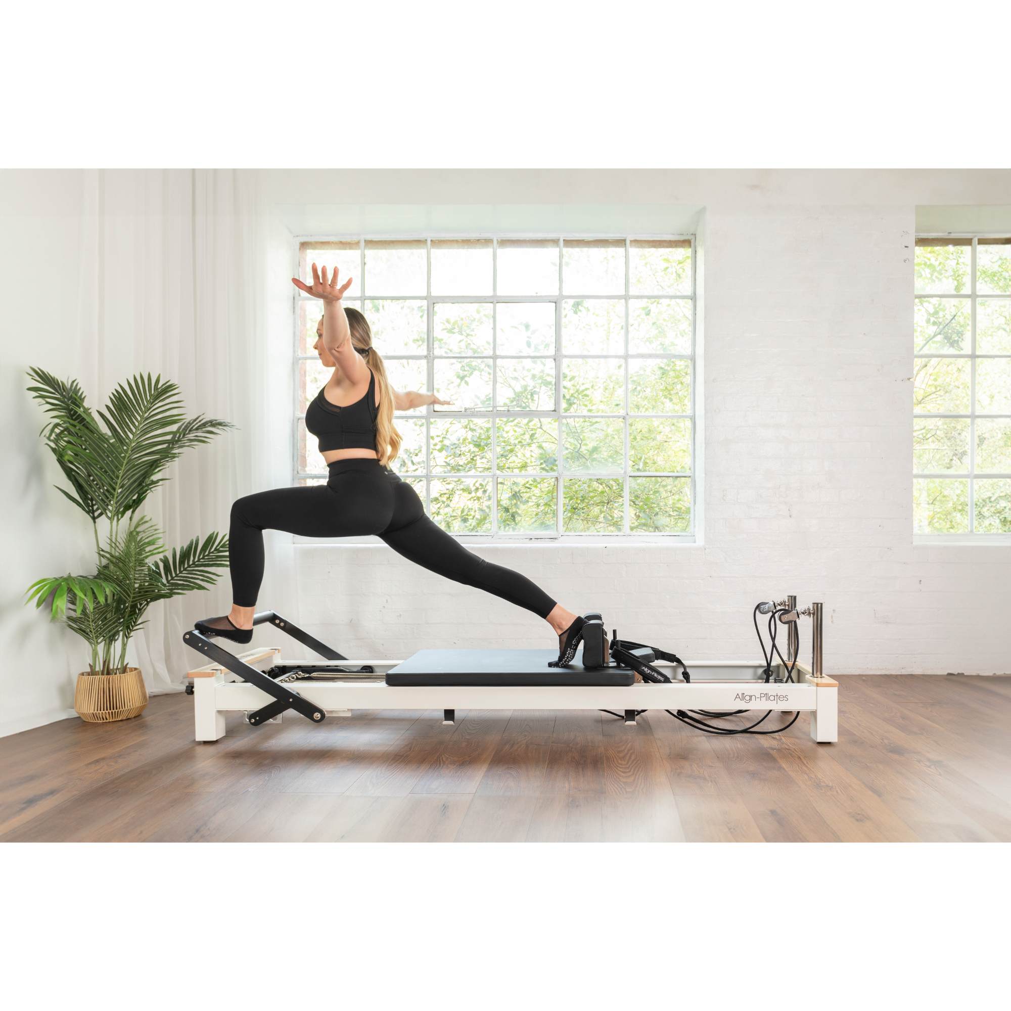 Align-Pilates: C8-S Pro Pilates Reformer