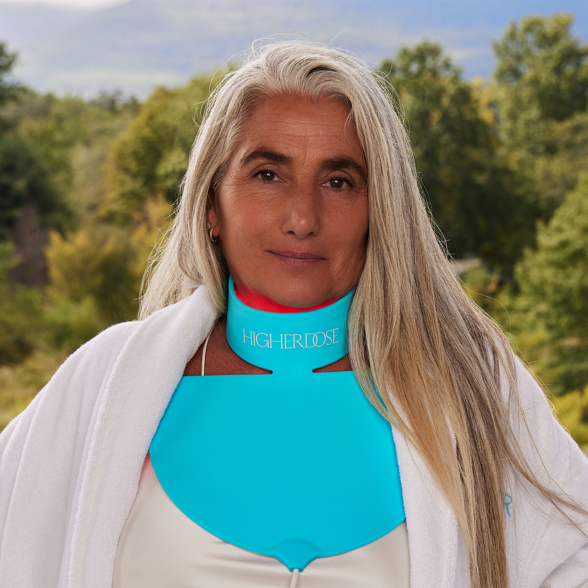 HigherDOSE Red Light Neck Enhancer.